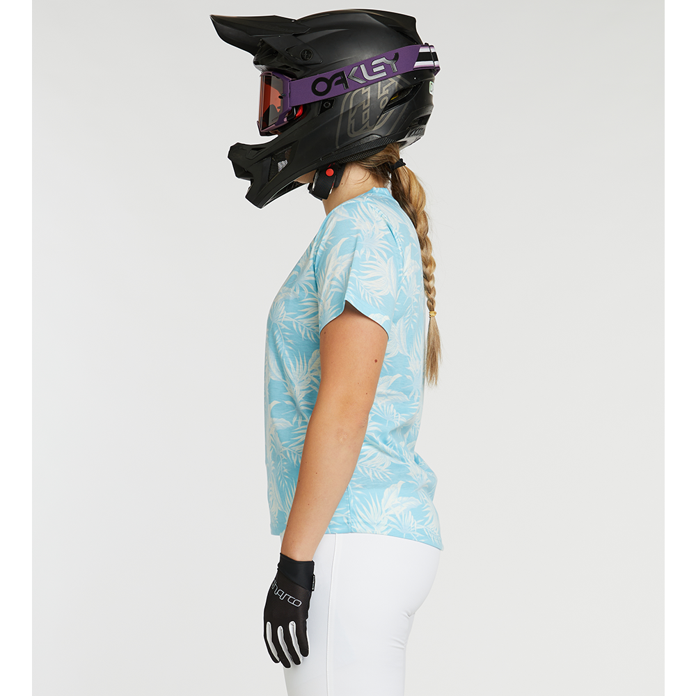 DHaRCO Women's Short Sleeve Tech Tee - Women's L - Californication